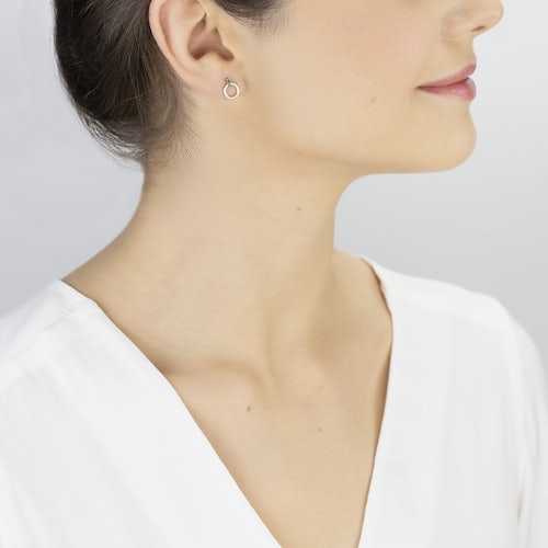 Kolczyki kółka Savicki: złote, czarne diamenty